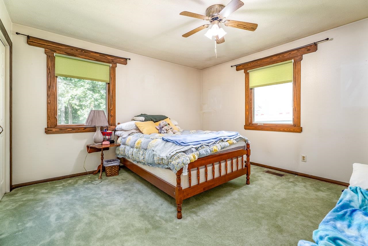 18300 MOUNTAIN VALLEY RD