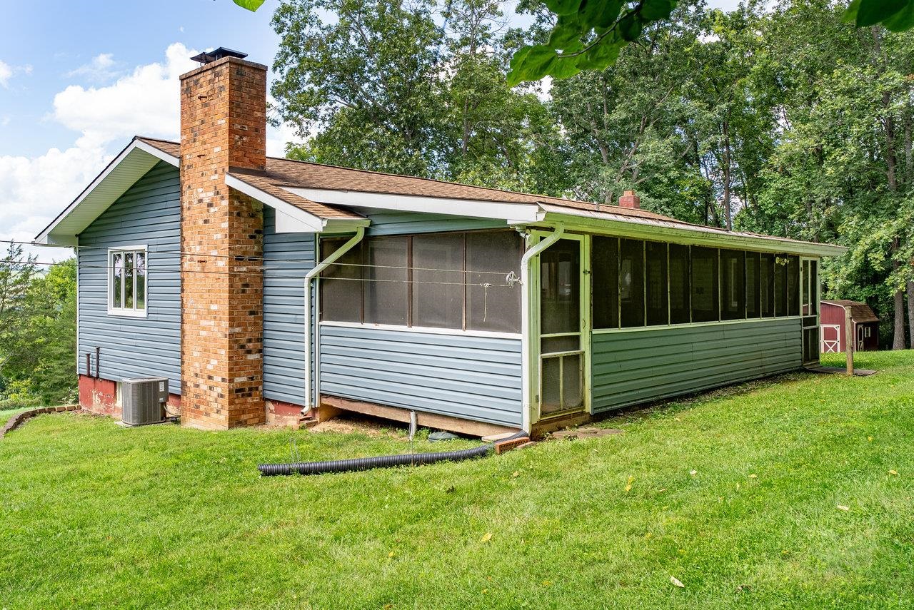 18300 MOUNTAIN VALLEY RD