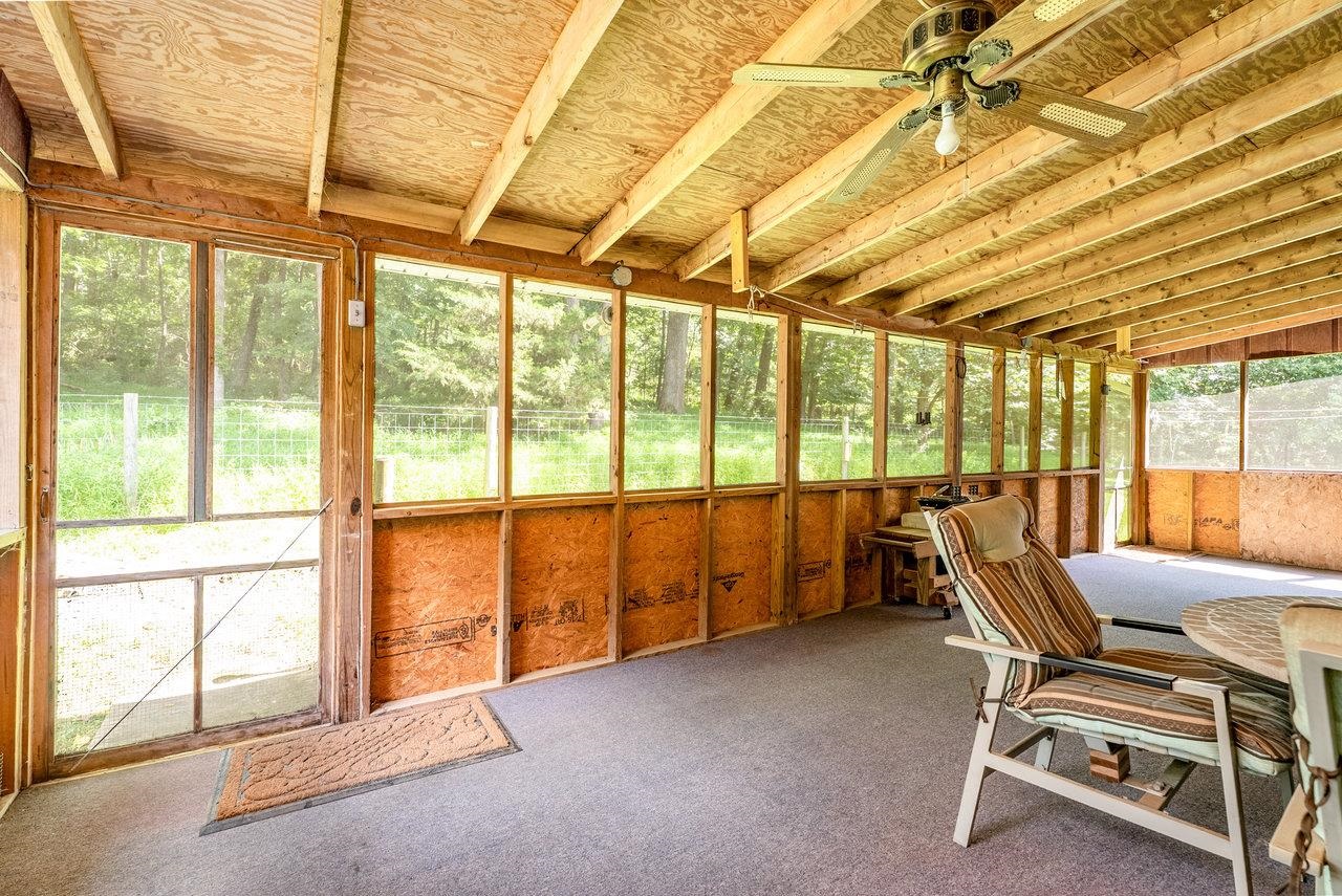 18300 MOUNTAIN VALLEY RD