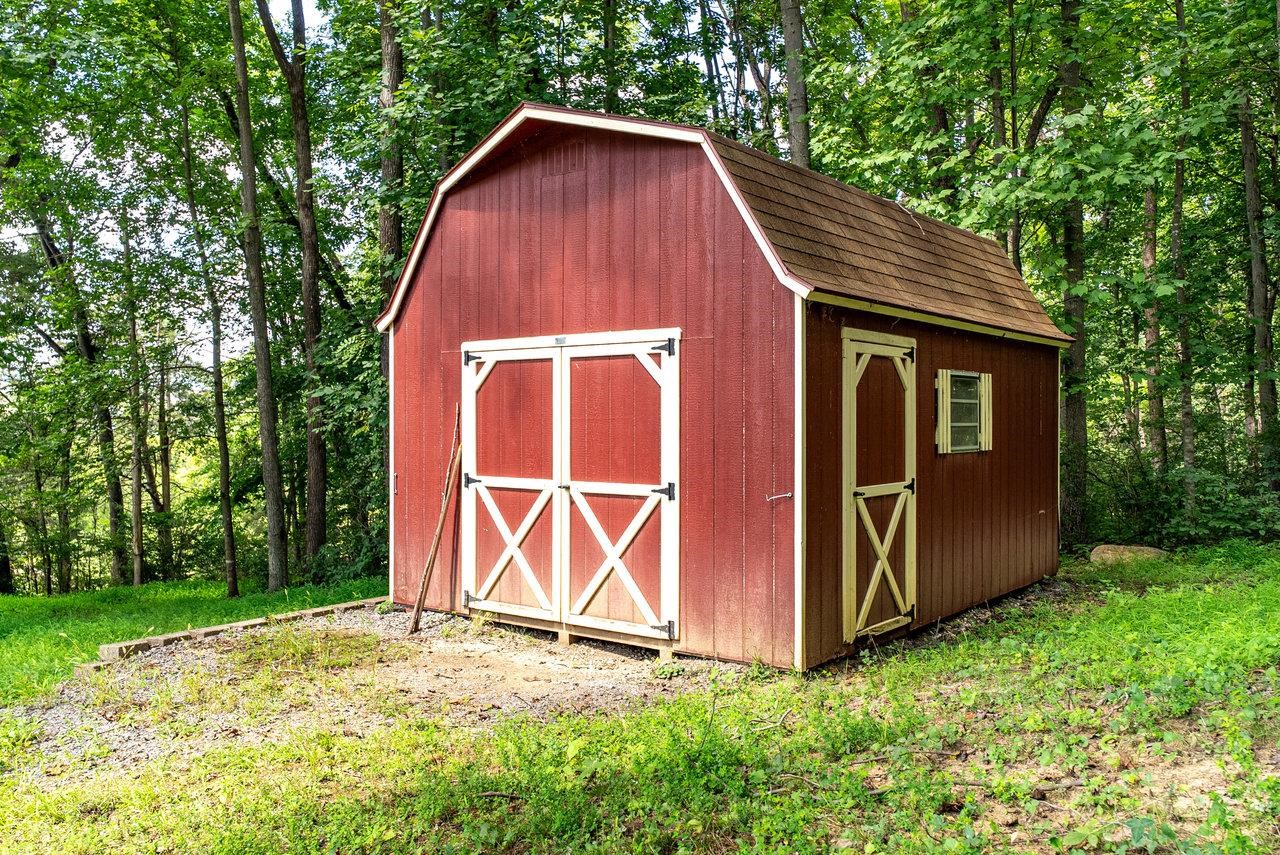 18300 MOUNTAIN VALLEY RD