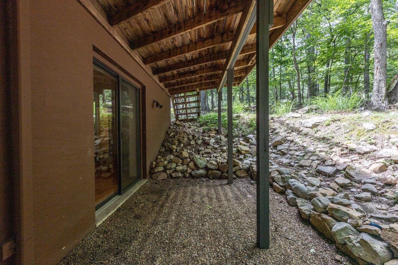 130 CONGERS LN