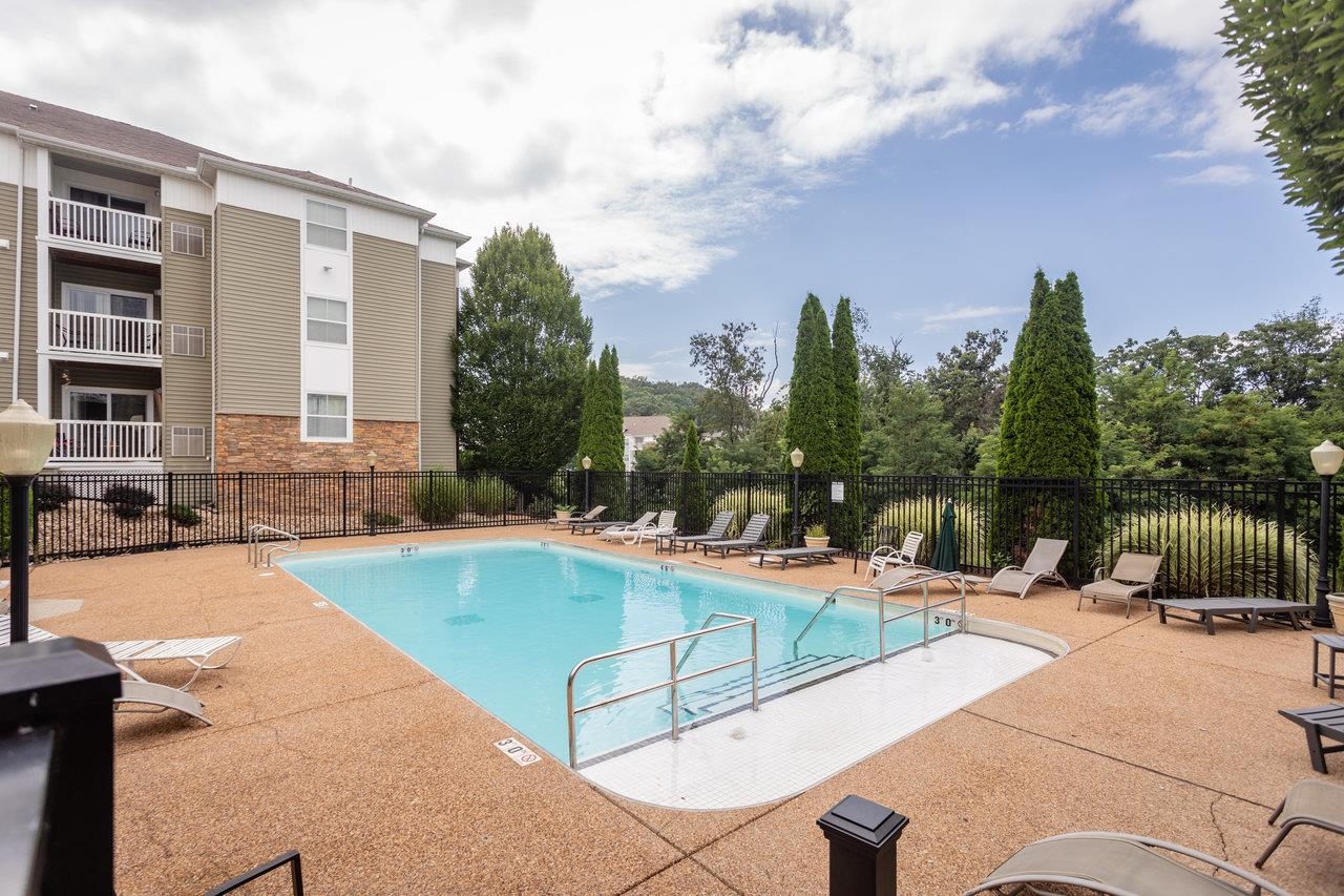 510 DAVIS MILLS DR Unit: 202