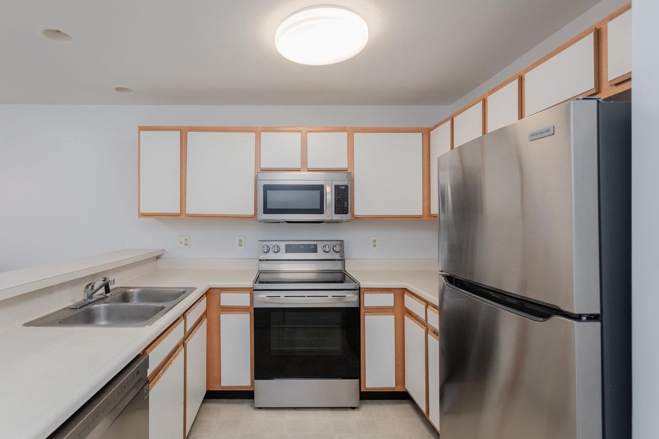 510 DAVIS MILLS DR Unit: 202