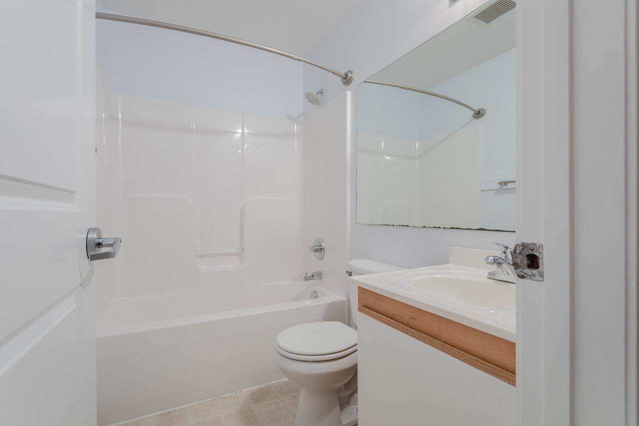 510 DAVIS MILLS DR Unit: 202