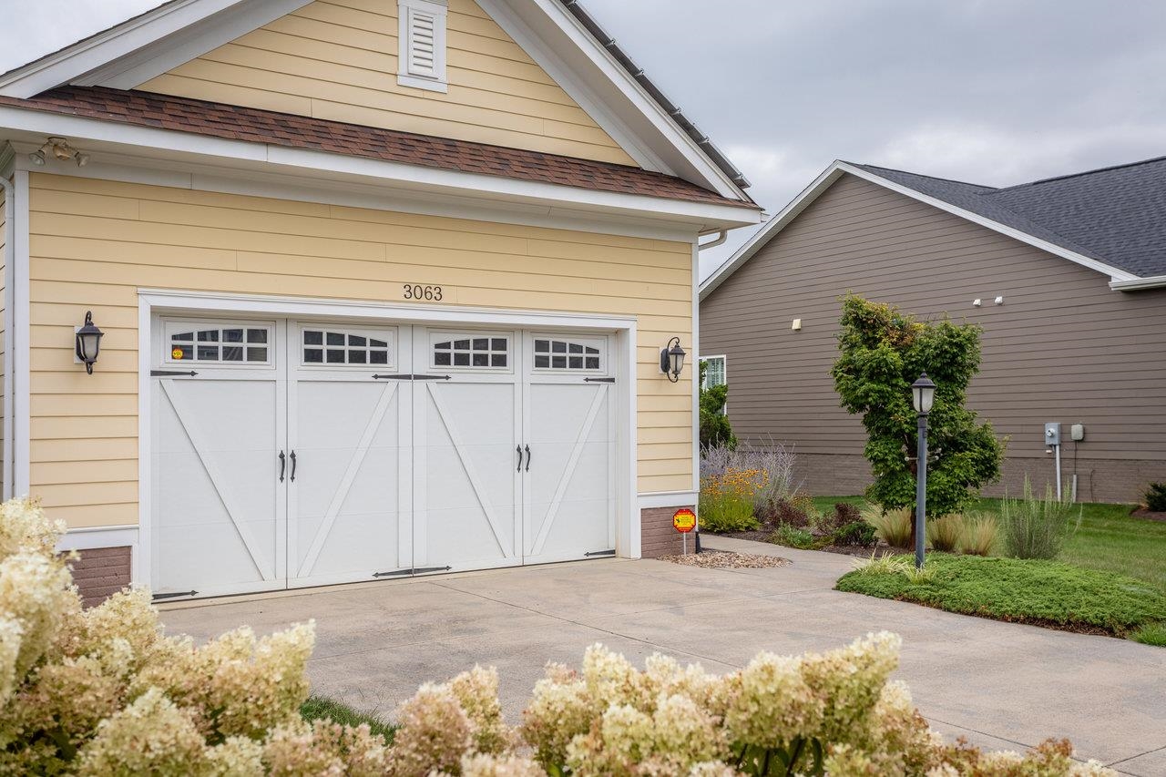 3063 CLUBHOUSE HILL RD