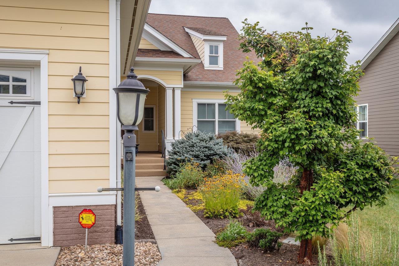 3063 CLUBHOUSE HILL RD