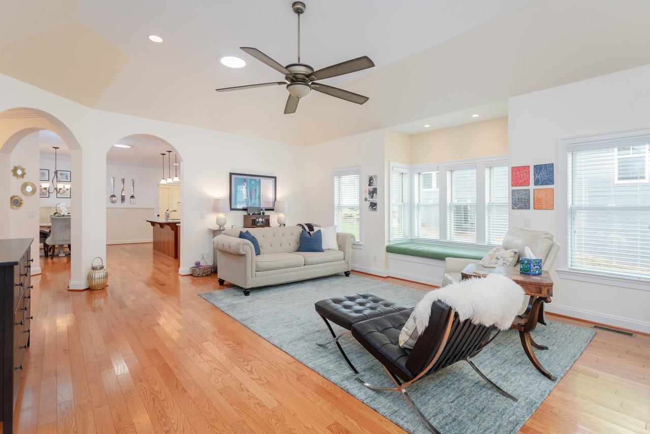 3063 CLUBHOUSE HILL RD