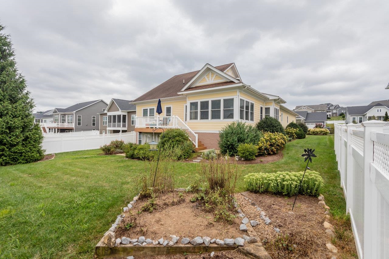 3063 CLUBHOUSE HILL RD