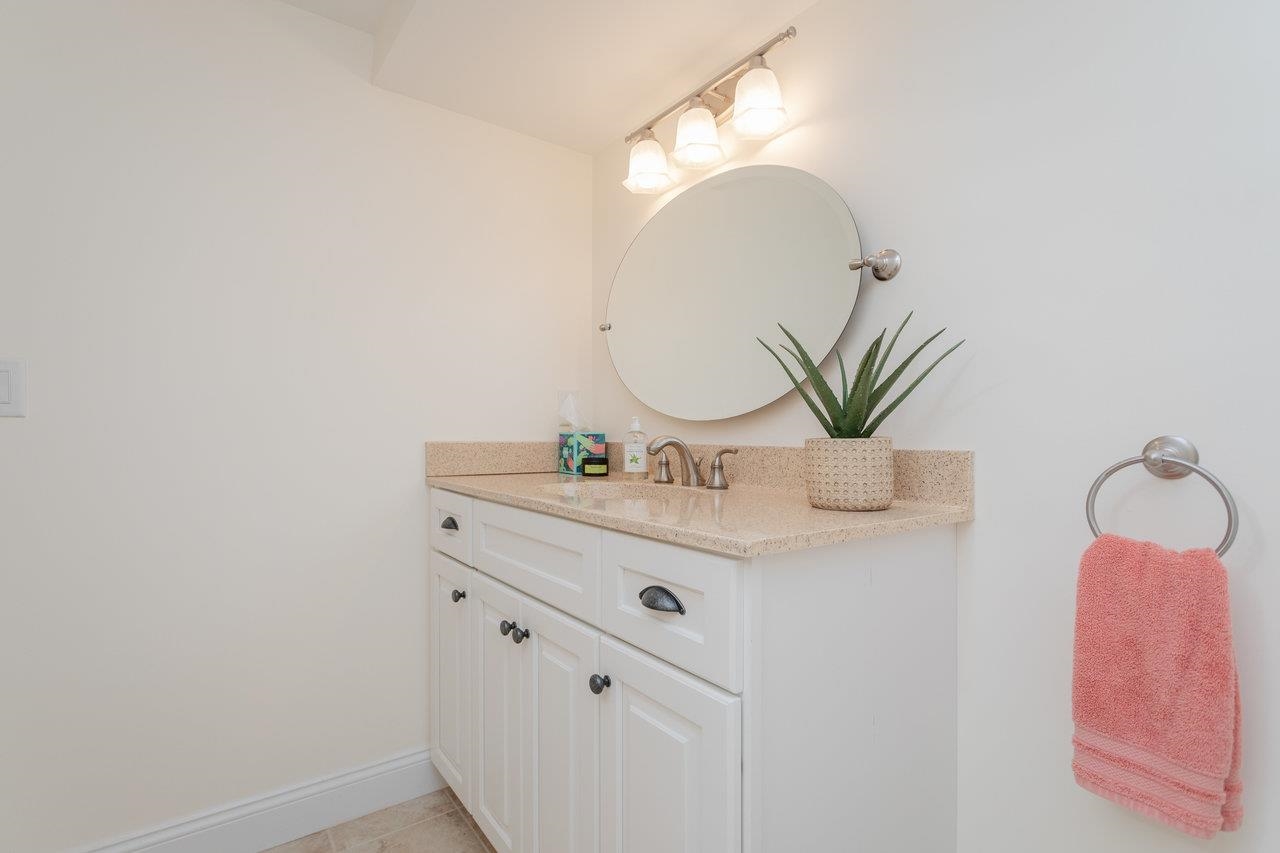 3063 CLUBHOUSE HILL RD