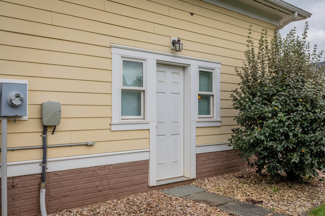 3063 CLUBHOUSE HILL RD