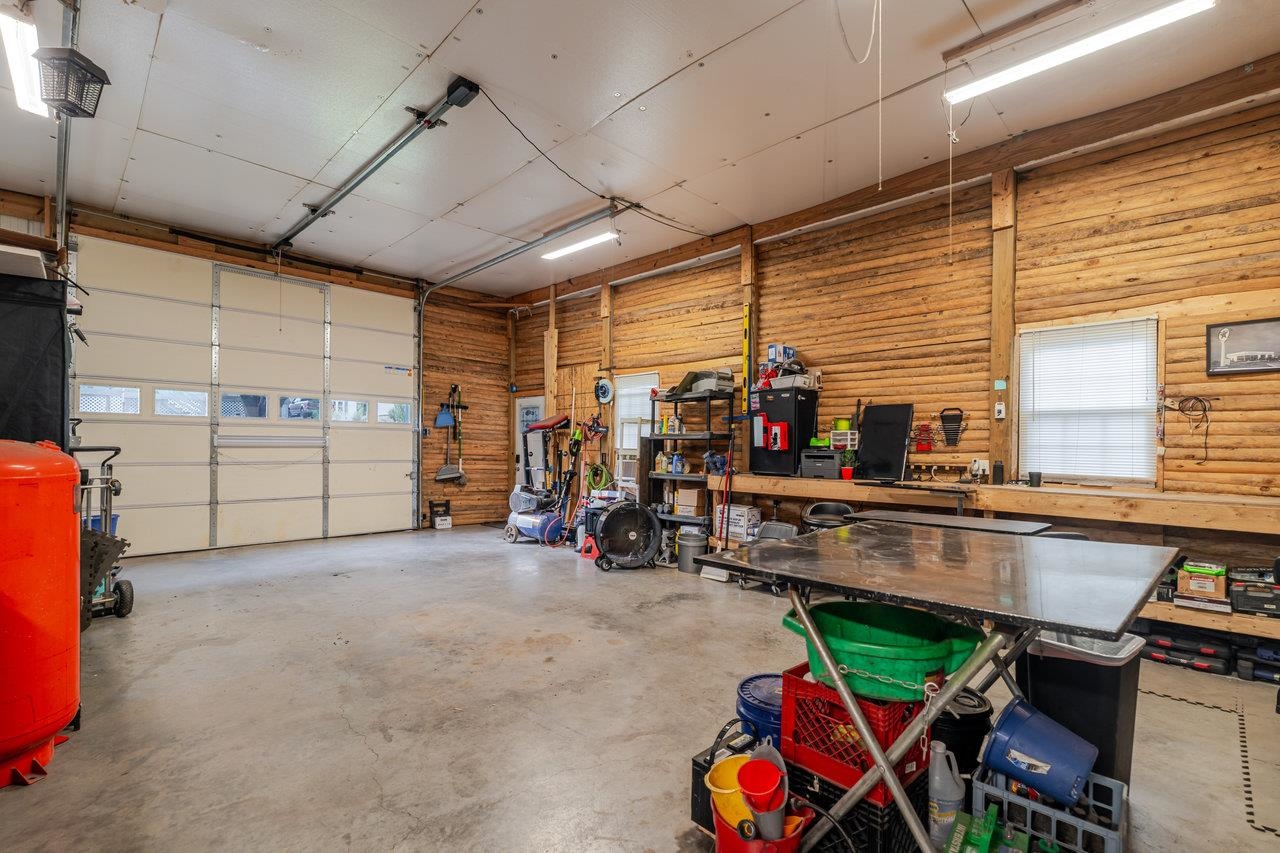 257 CENTER STREET RD