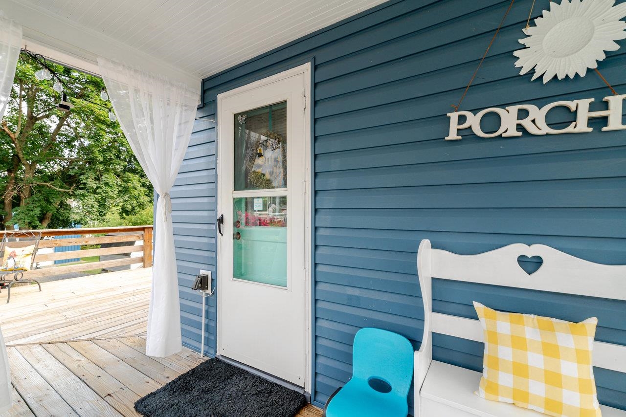 257 CENTER STREET RD