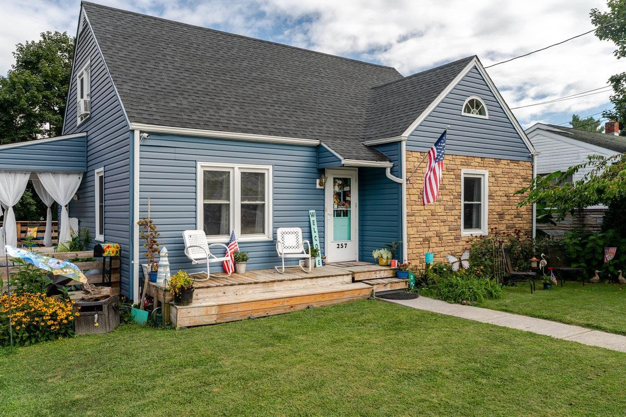 257 CENTER STREET RD