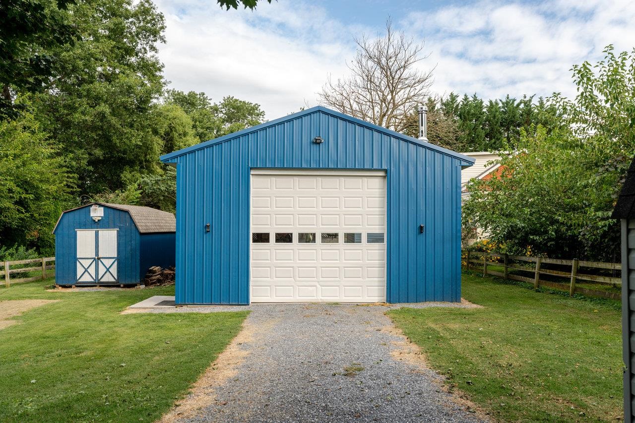 257 CENTER STREET RD