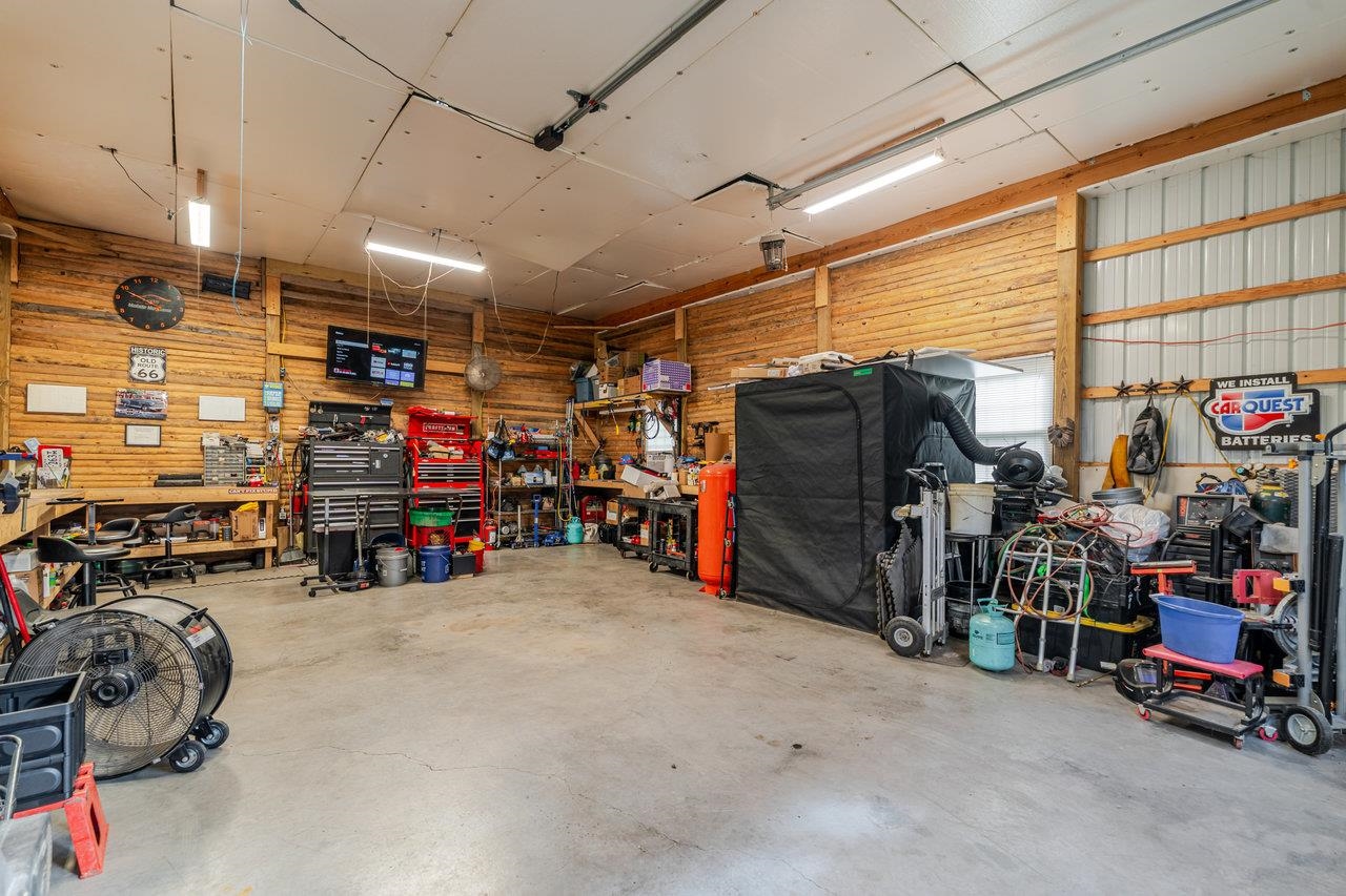 257 CENTER STREET RD