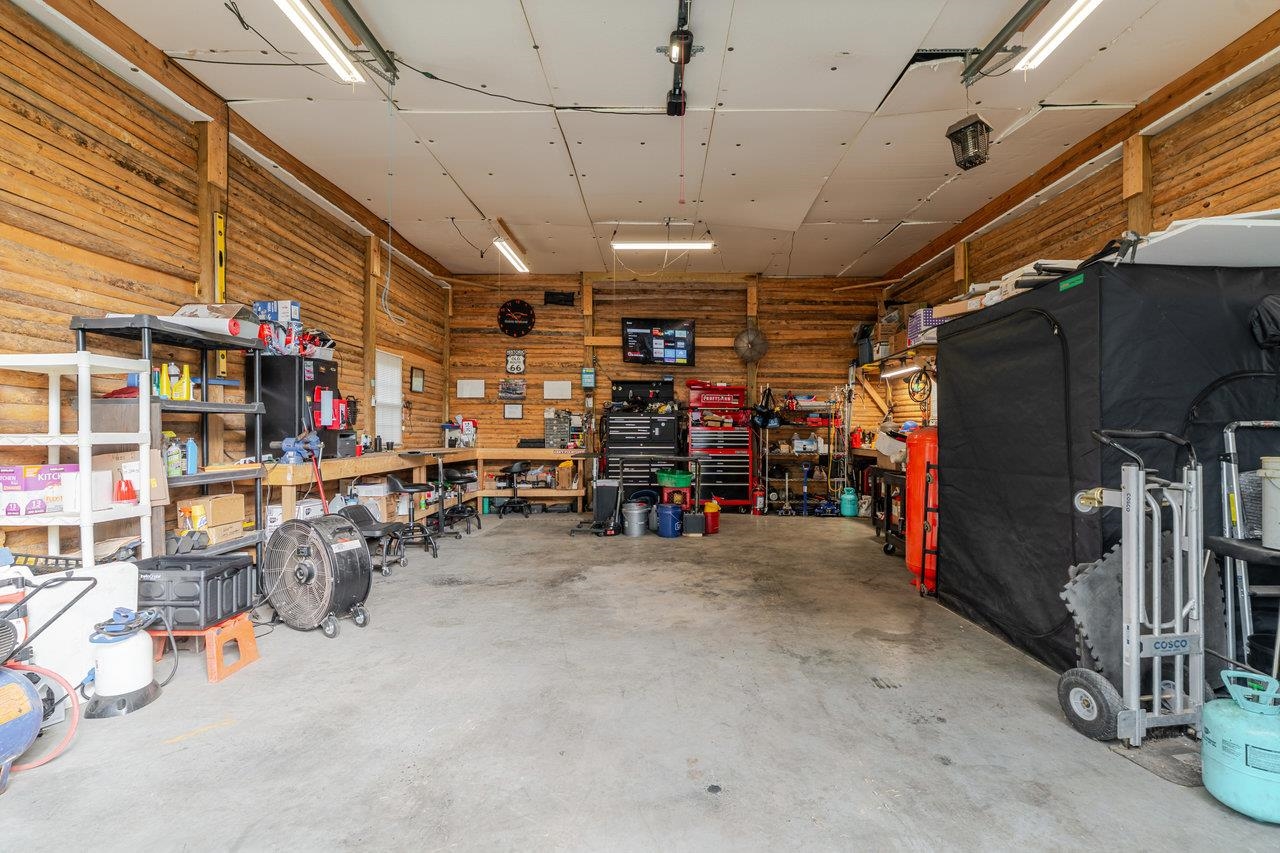 257 CENTER STREET RD