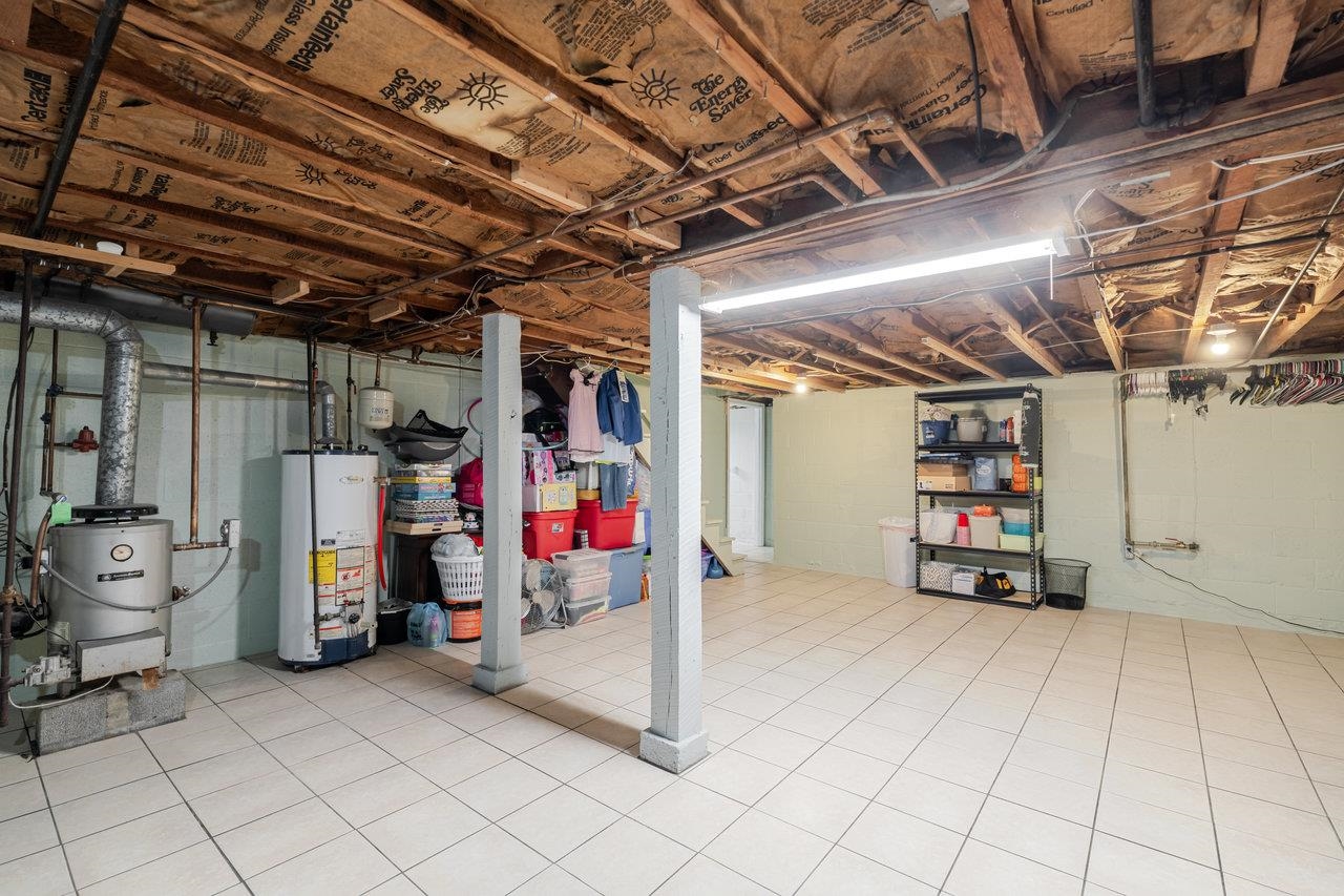 257 CENTER STREET RD