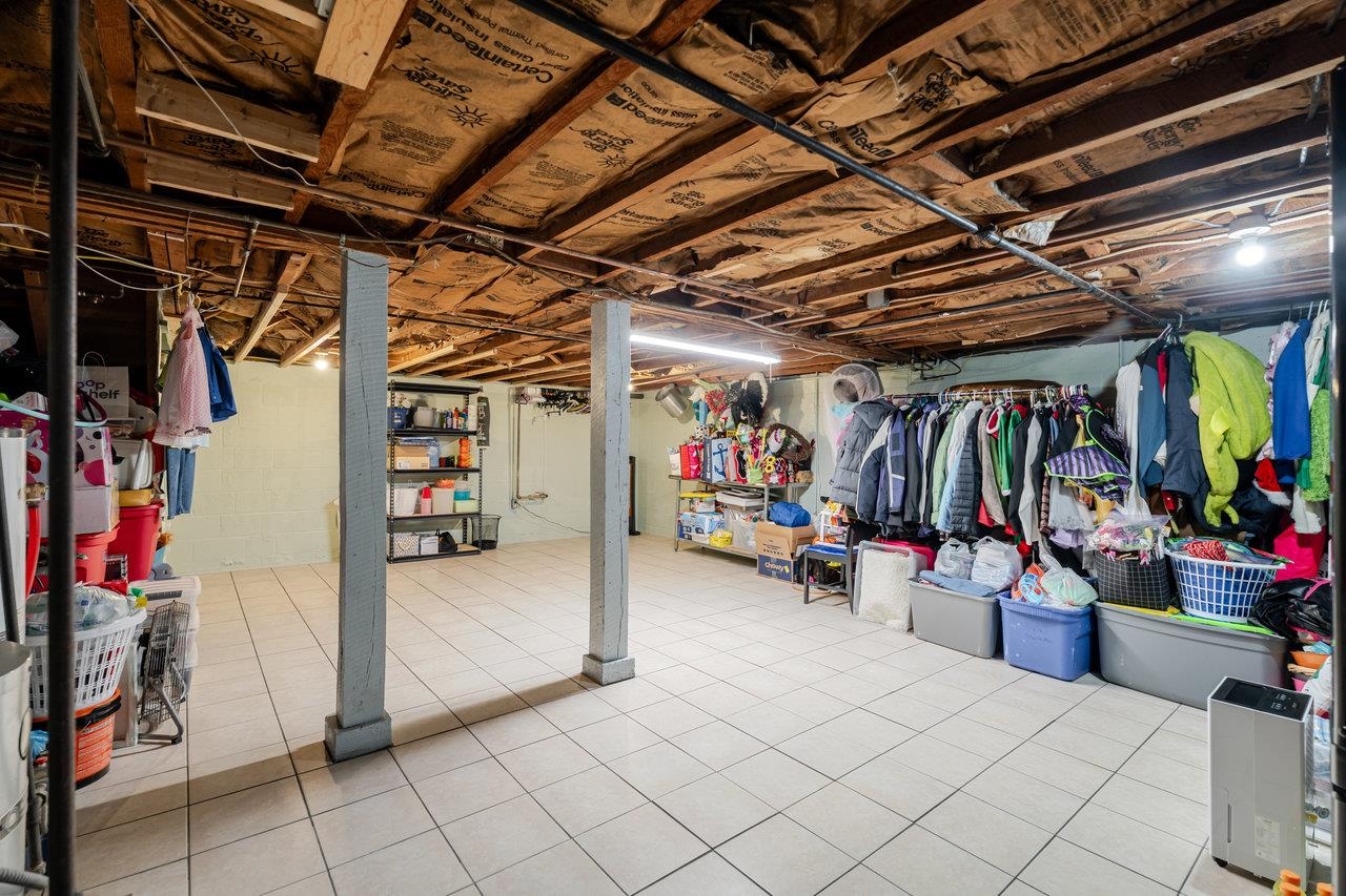 257 CENTER STREET RD