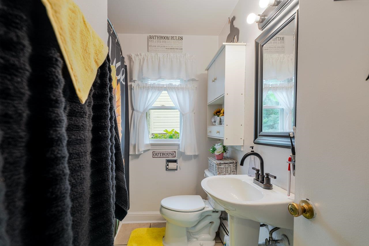 257 CENTER STREET RD