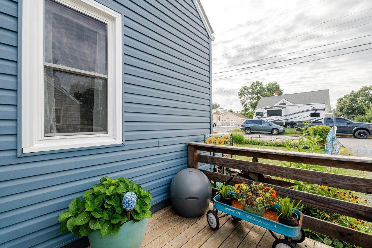 257 CENTER STREET RD