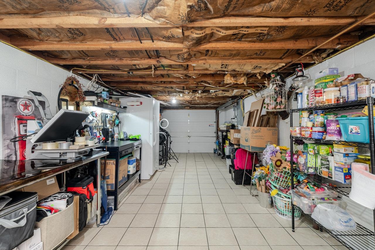 257 CENTER STREET RD