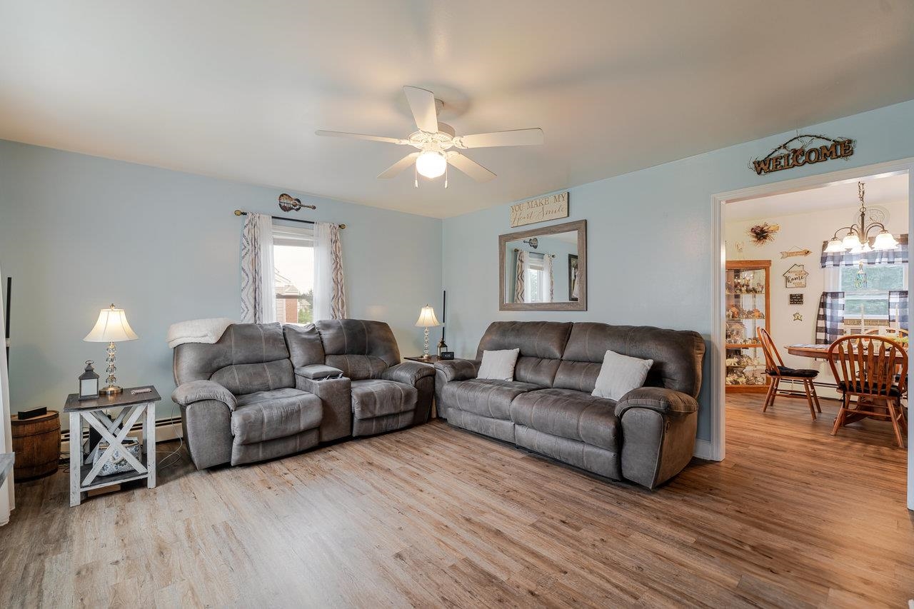 257 CENTER STREET RD