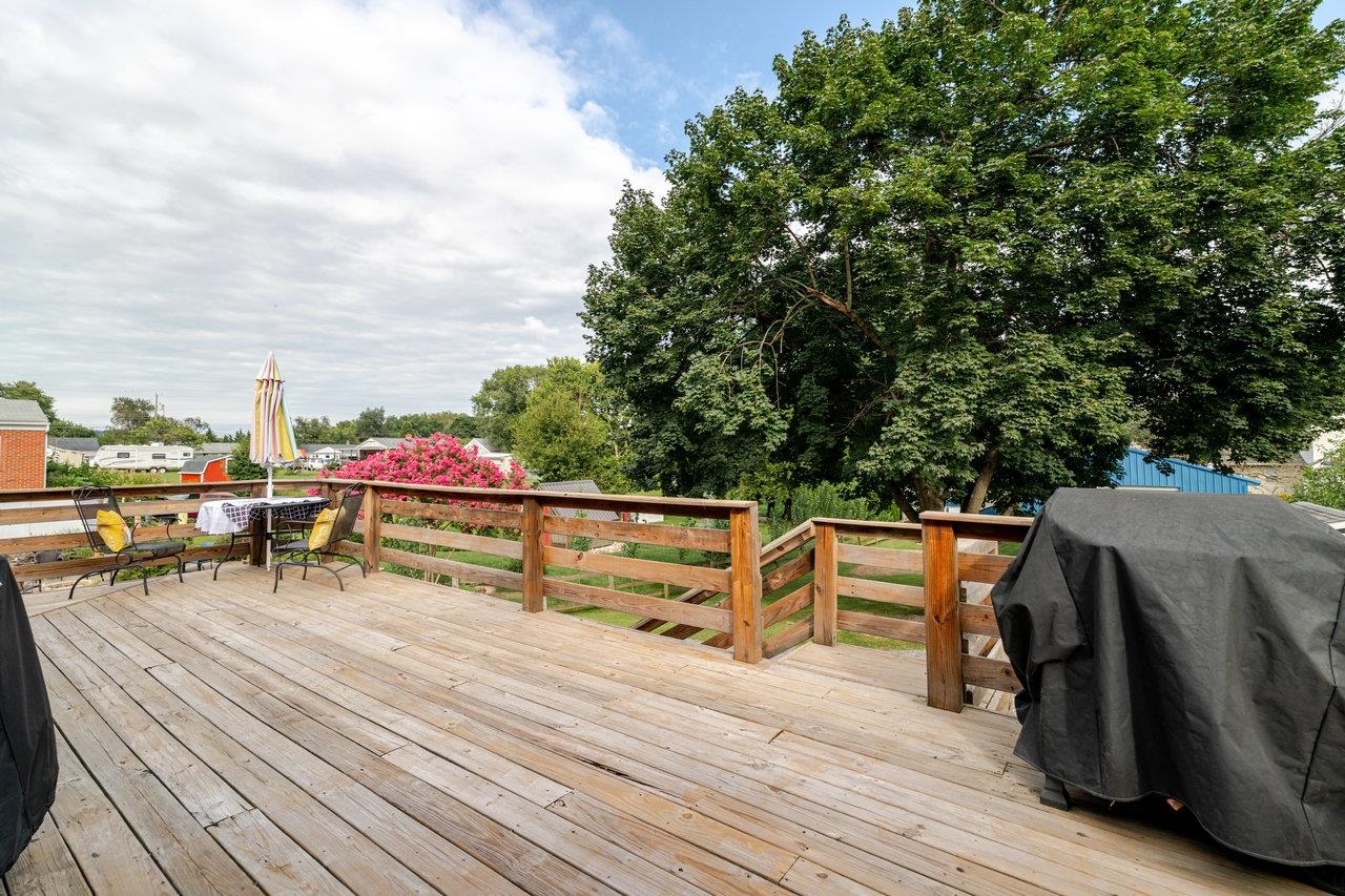 257 CENTER STREET RD