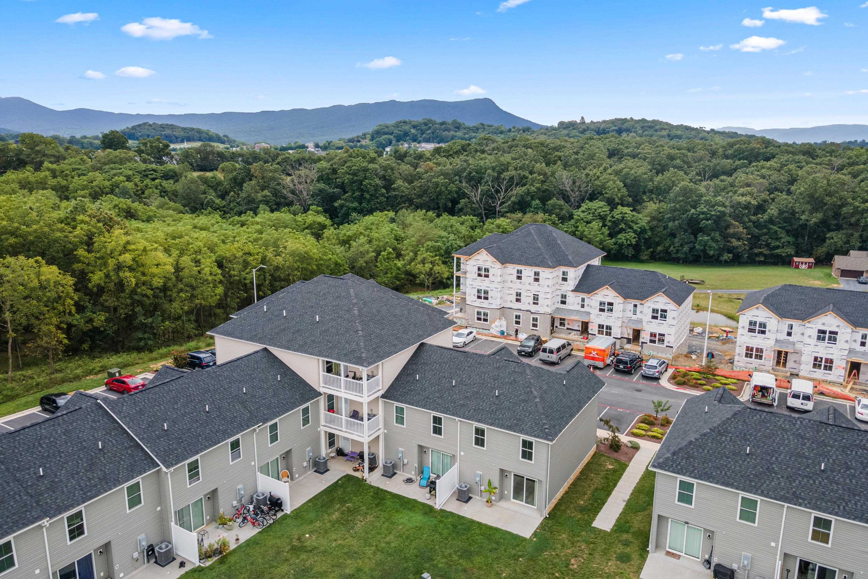 2949 LOCUST GROVE CT