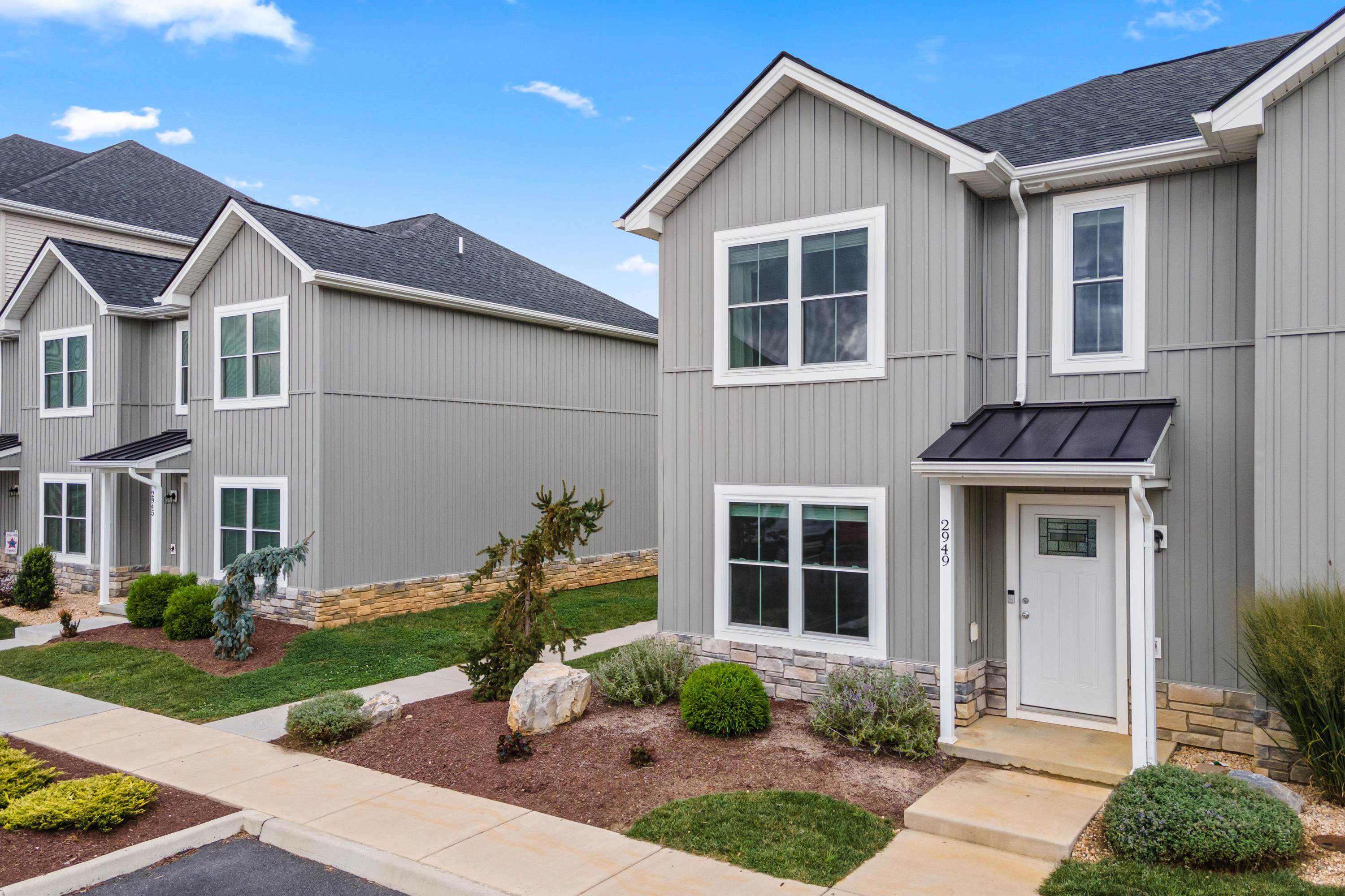 2949 LOCUST GROVE CT