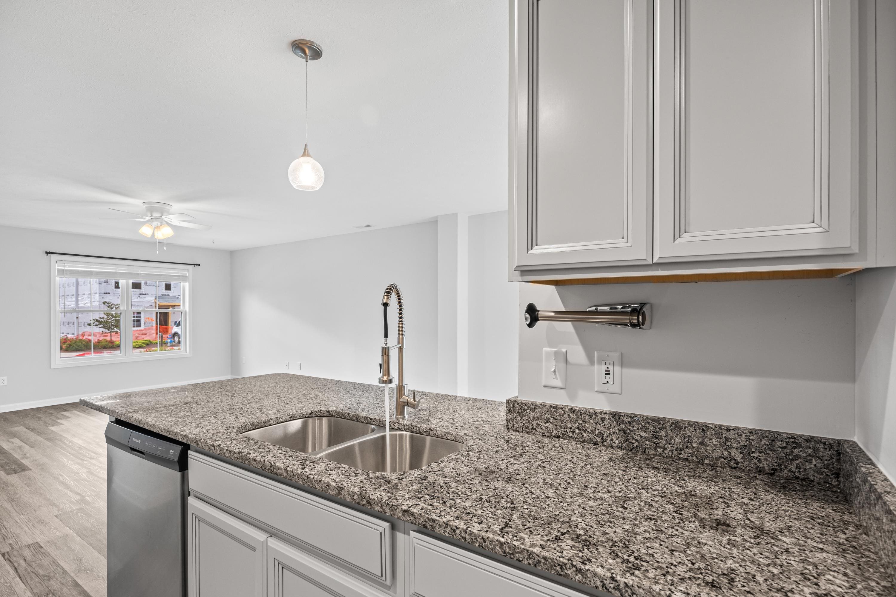 2949 LOCUST GROVE CT