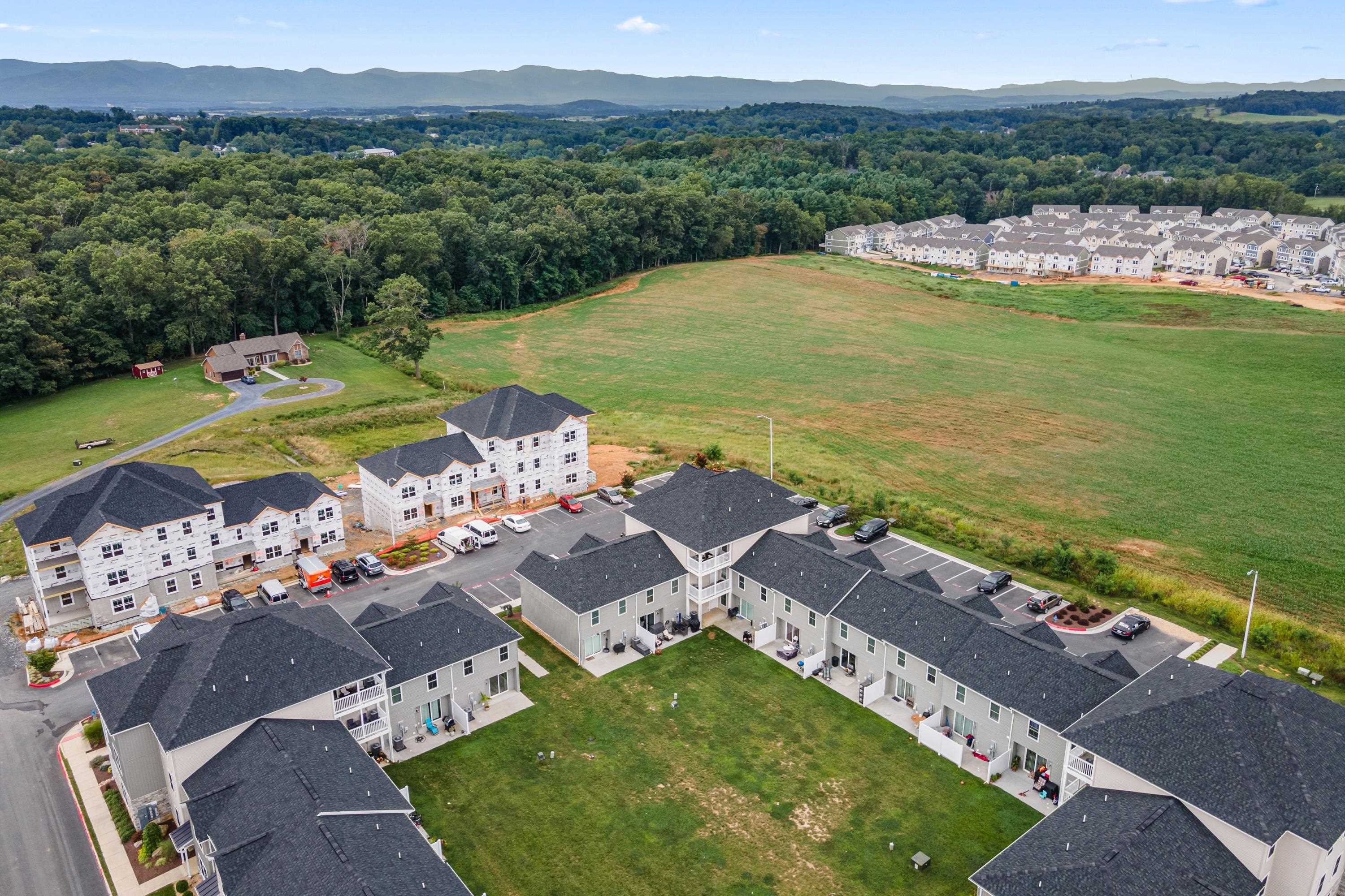 2949 LOCUST GROVE CT