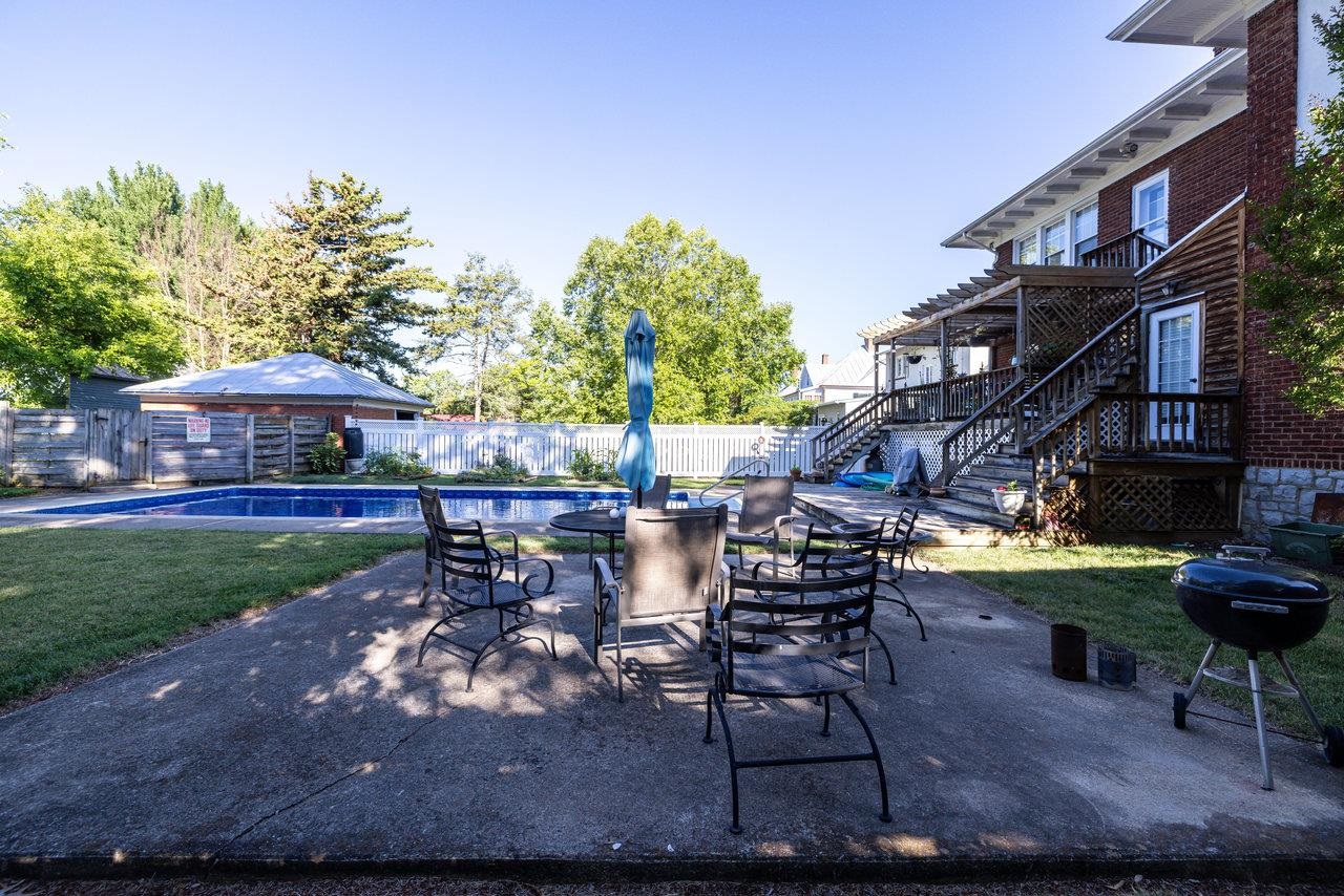 289 NEWMAN AVE