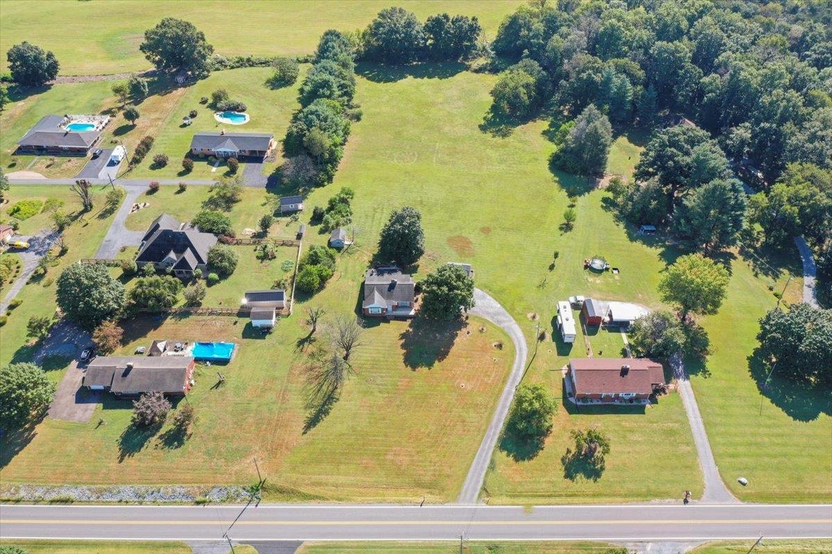 3634 N EAST SIDE HWY