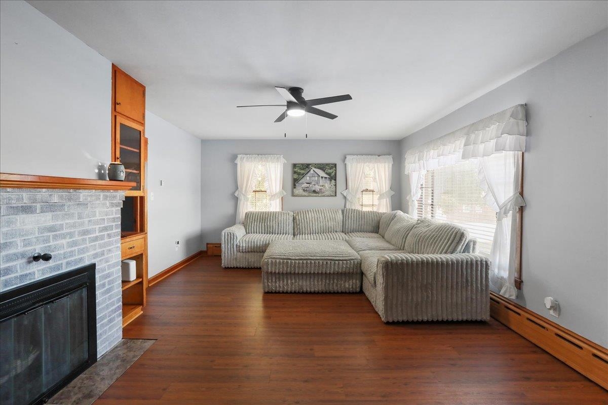 3634 N EAST SIDE HWY