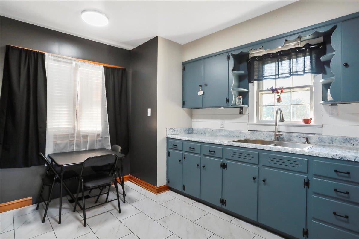 3634 N EAST SIDE HWY