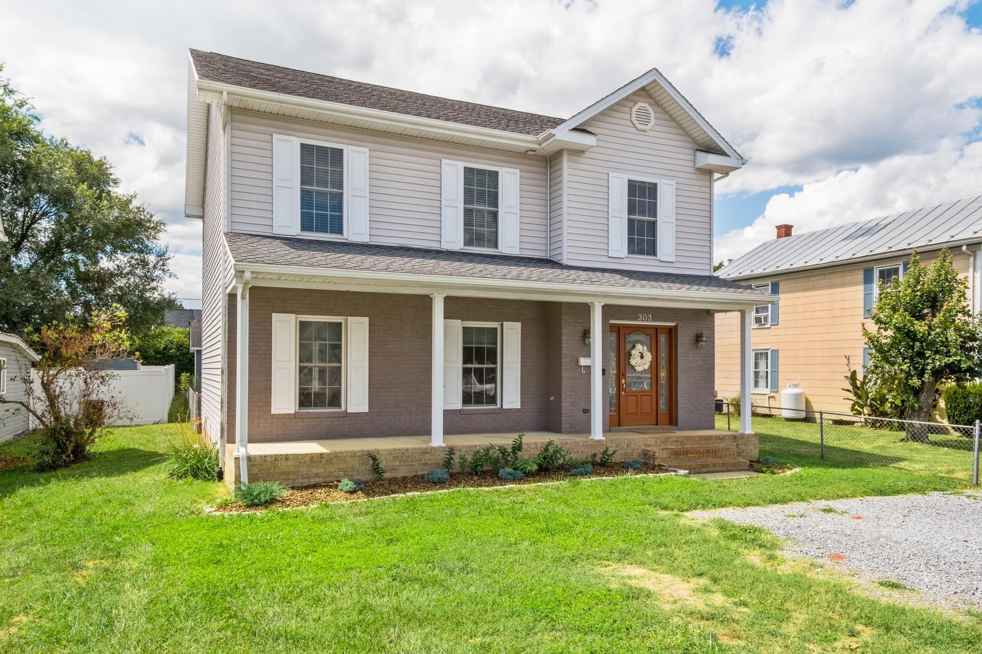 303 JACKSON AVE