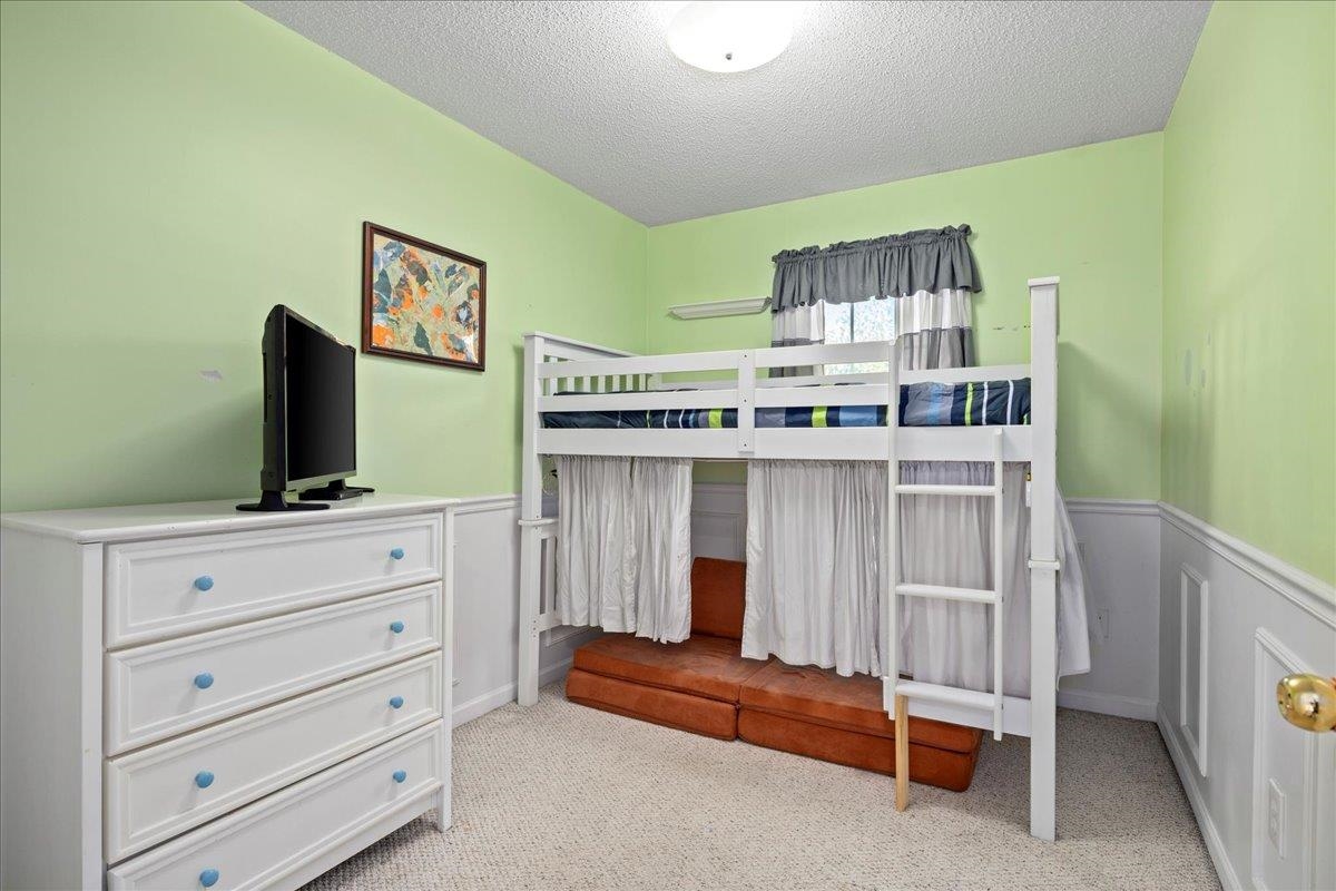 1123 PATRICK HENRY PL