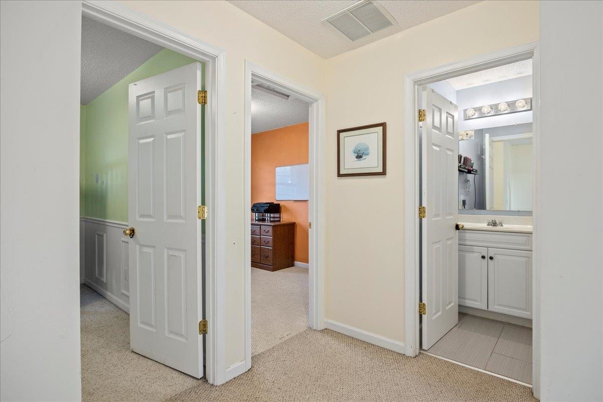 1123 PATRICK HENRY PL