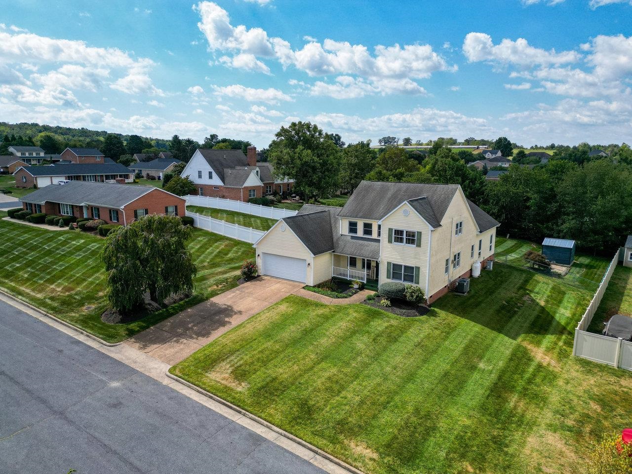 3345 REDBUD LN