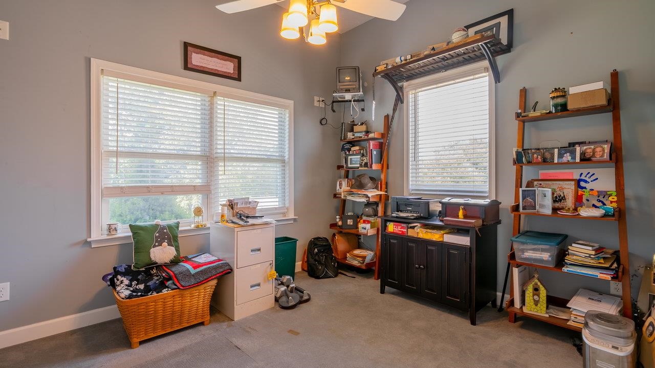 3345 REDBUD LN