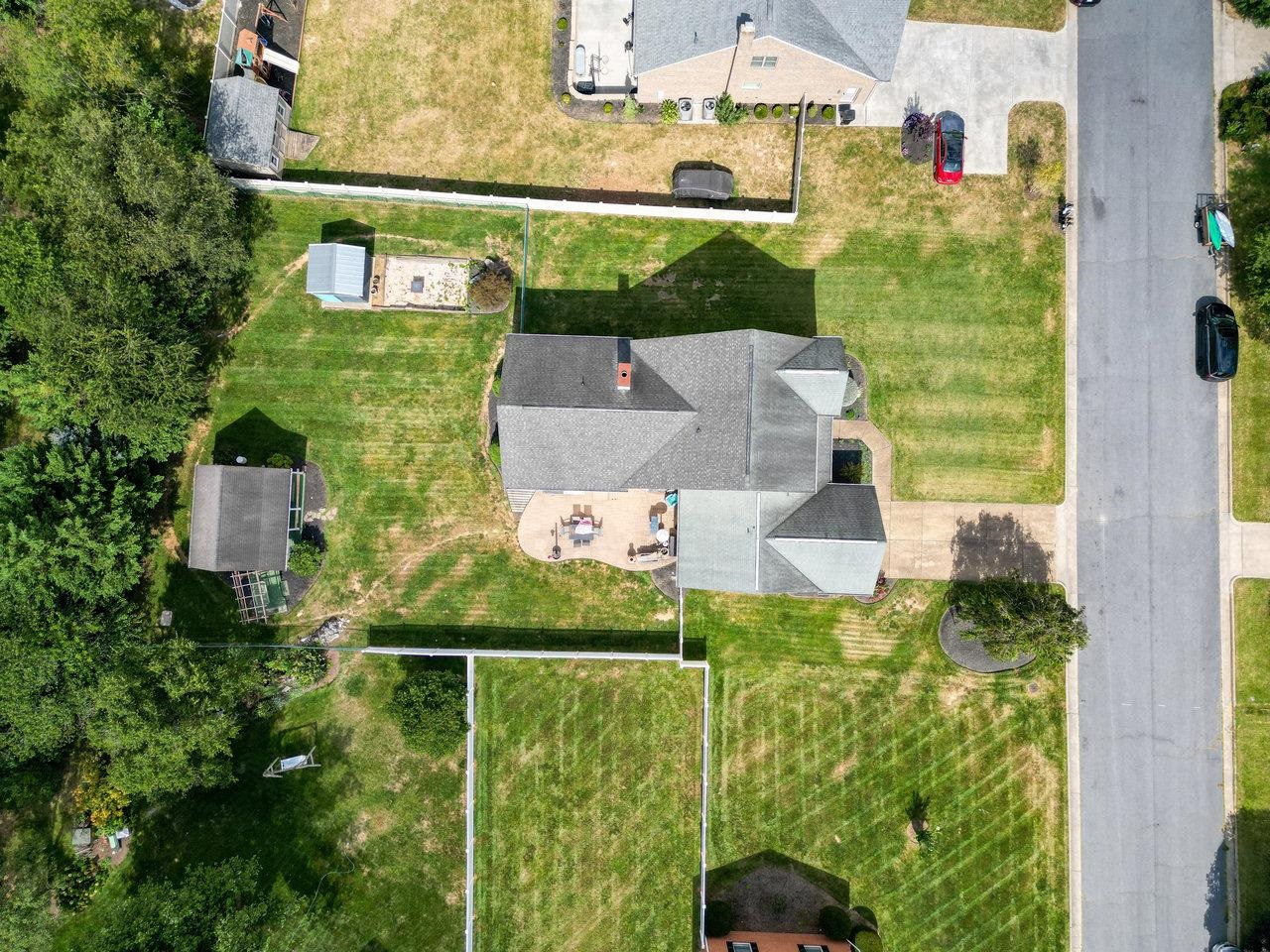 3345 REDBUD LN