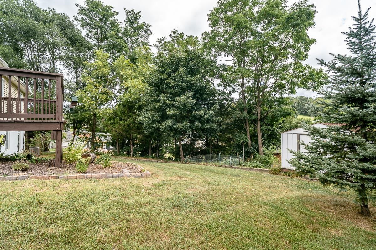 118 LUCAS LN