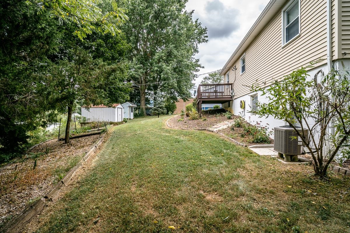 118 LUCAS LN