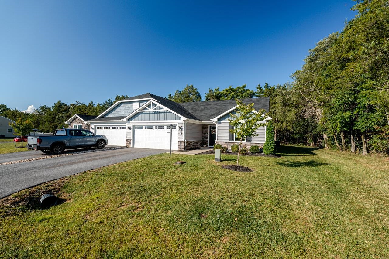 82 SHORT PEAK DR