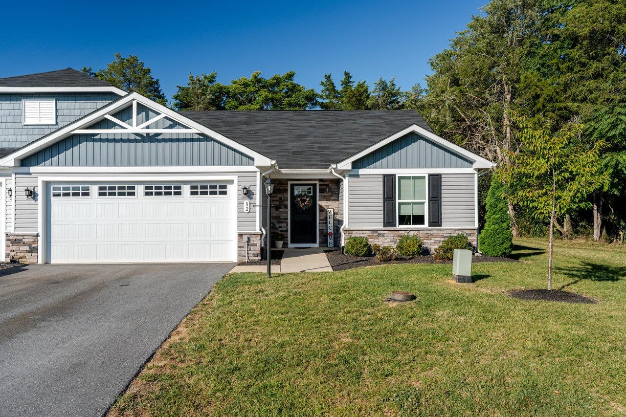 82 SHORT PEAK DR