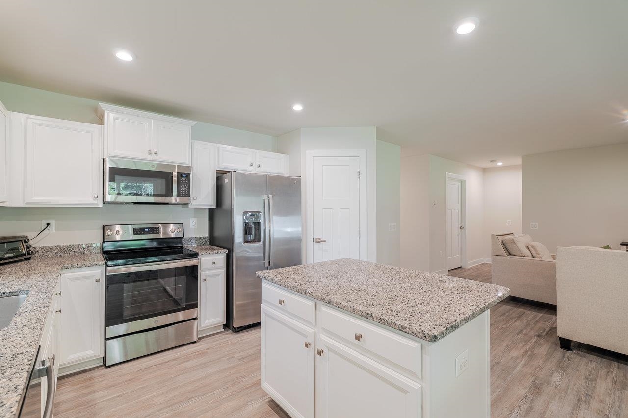 82 SHORT PEAK DR