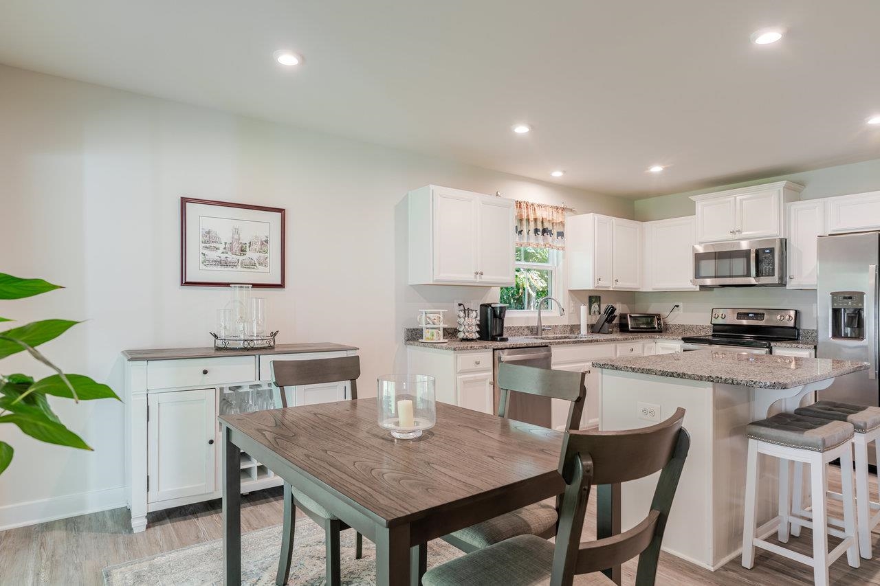 82 SHORT PEAK DR