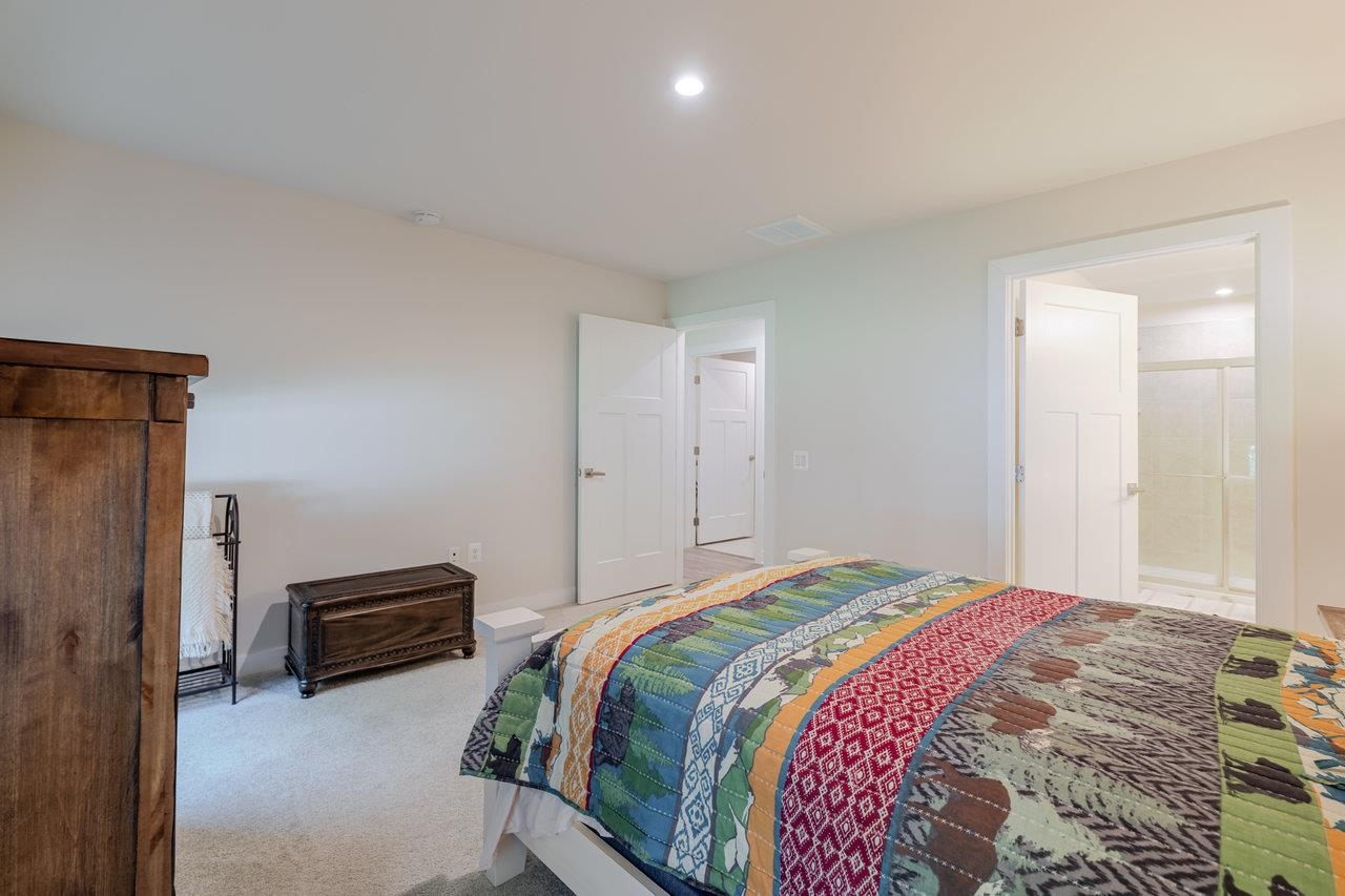 82 SHORT PEAK DR