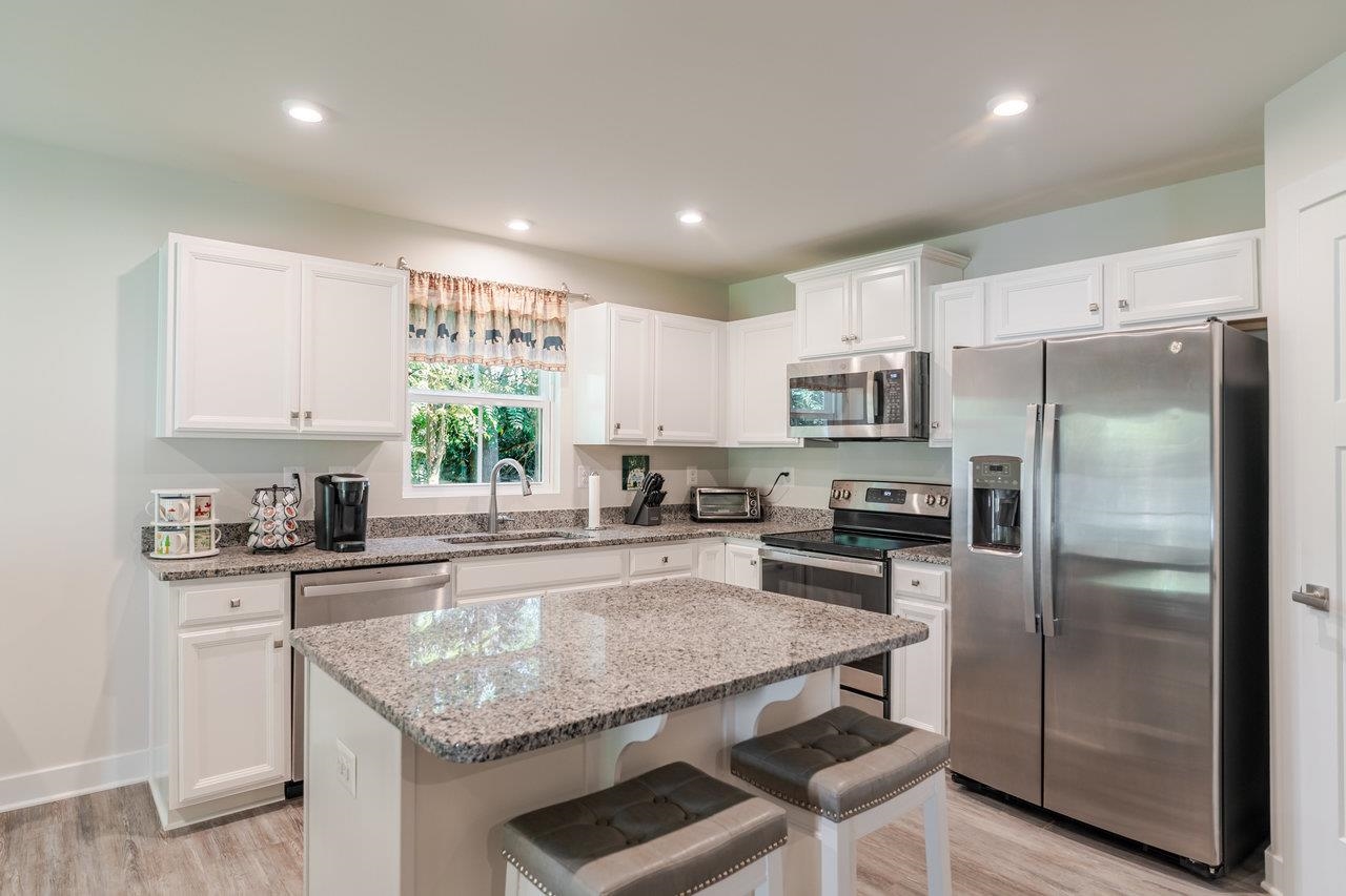 82 SHORT PEAK DR
