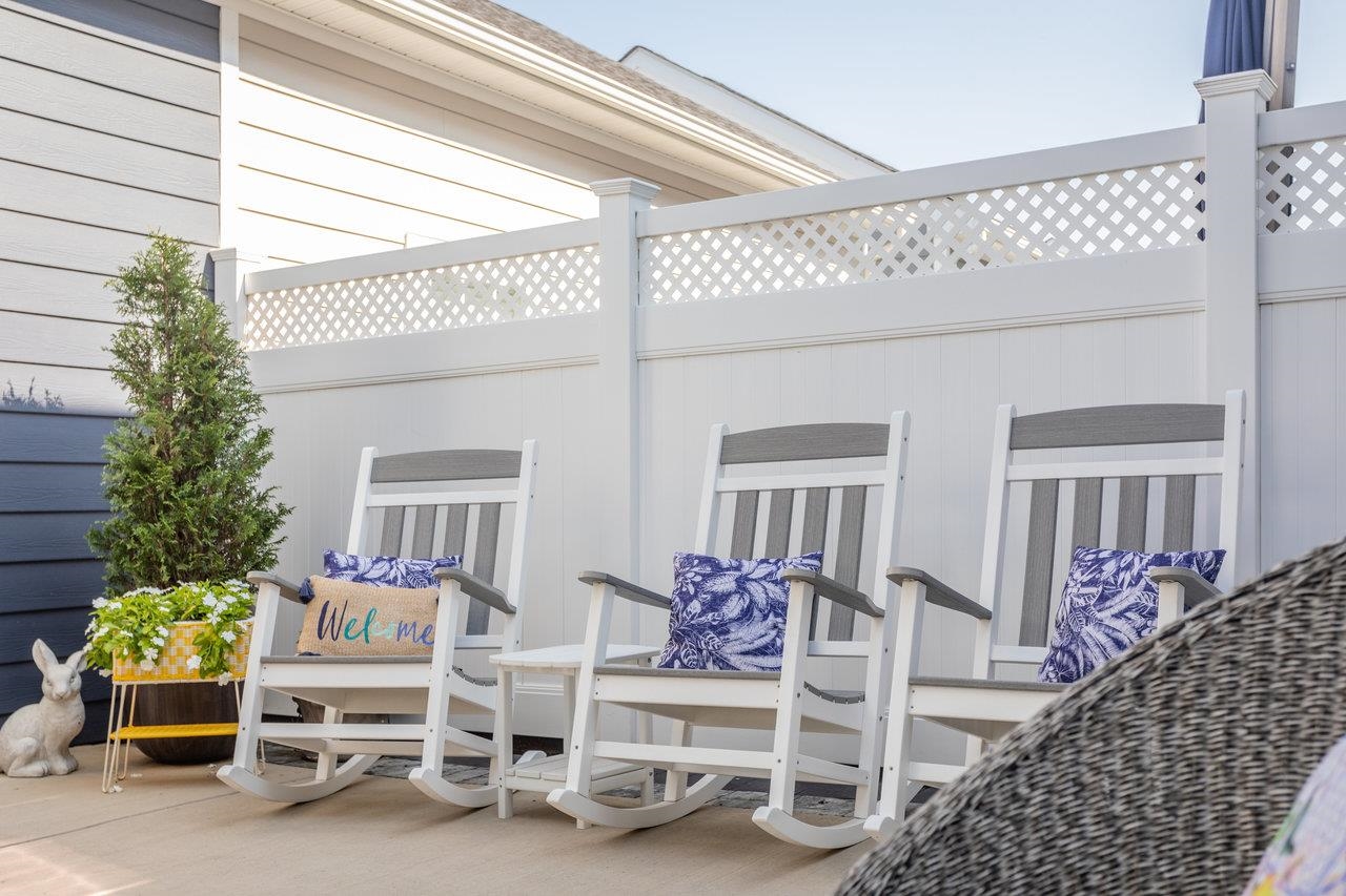 3452 CREPE MYRTLE DR